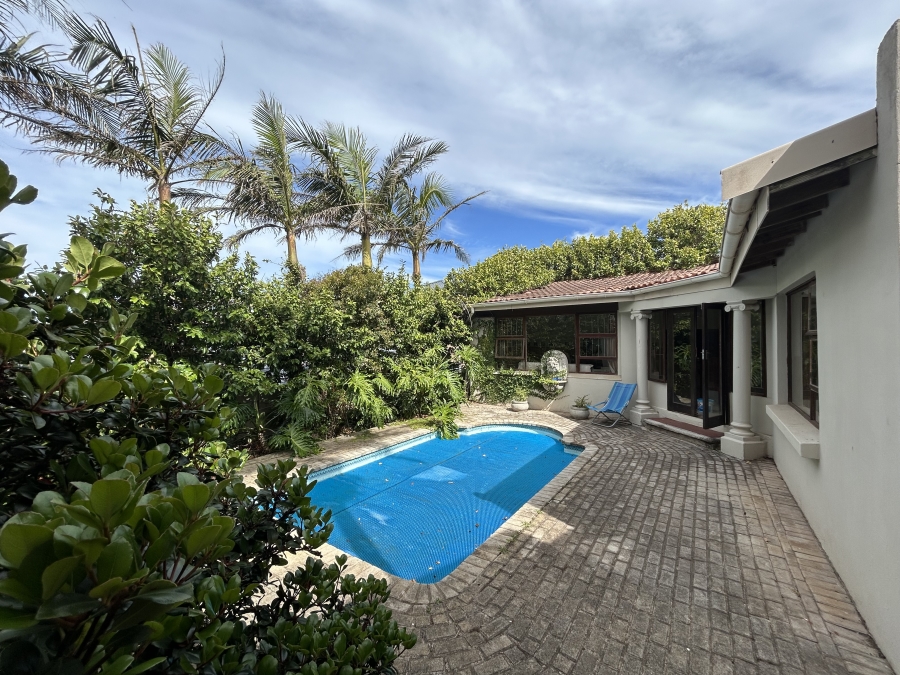 6 Bedroom Property for Sale in Ferreira Town Eastern Cape